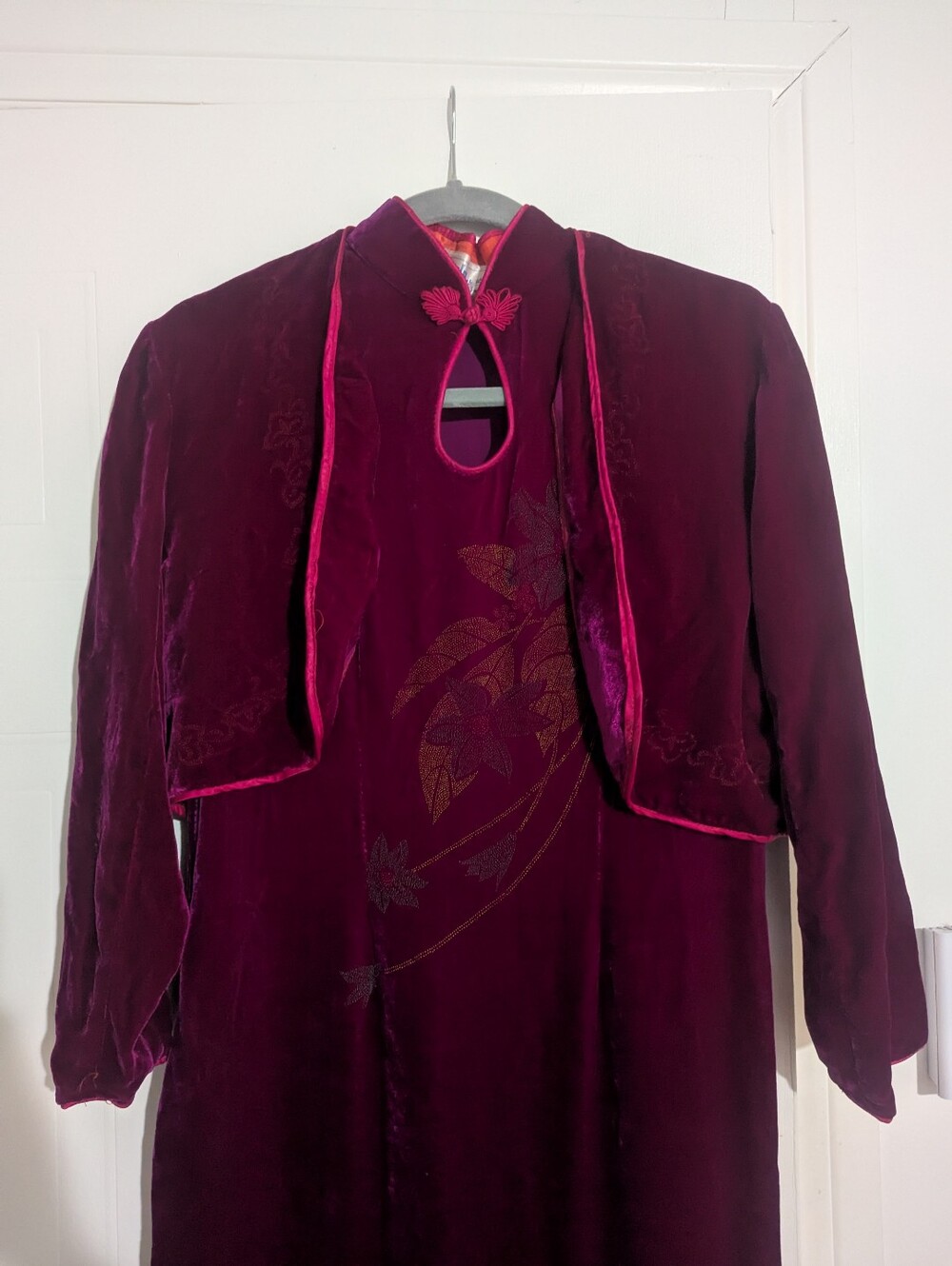 Vintage ChuChu Suzhou Velvet Qipao Set with Jacket